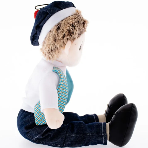 Interactive singing doll Aramik