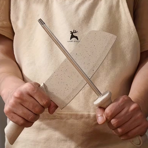 Knife sharpener