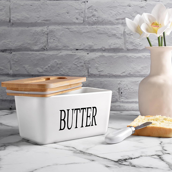 Butter dish with knife 10x18 cm, Սպիտակ