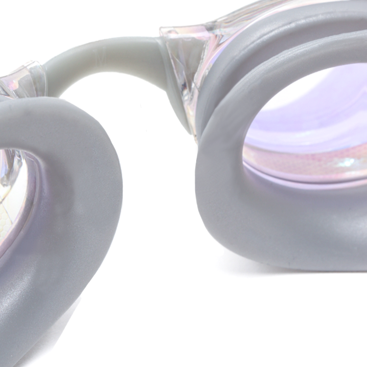 Swimming goggles, Թափանցիկ