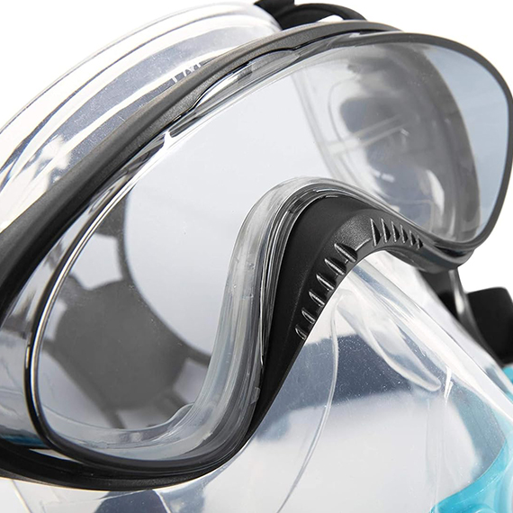 Swimming goggles / Mask with a breathing tube
