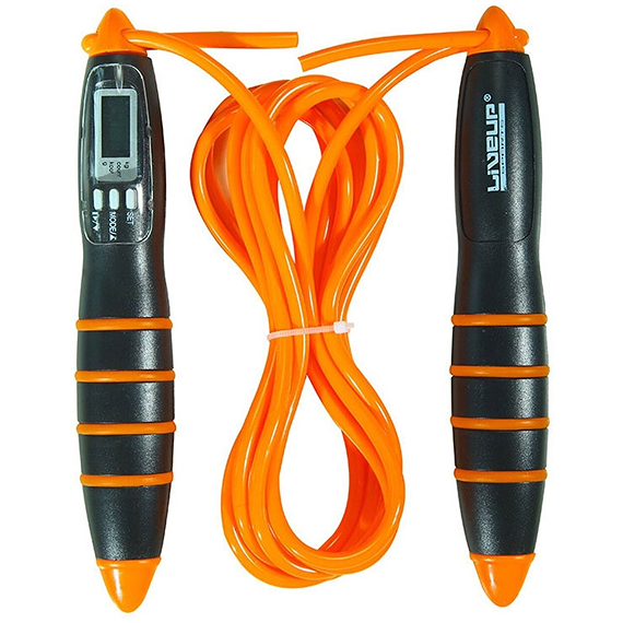 Skipping rope with electronic counter