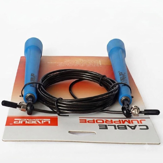 Skipping rope with steel cable and plastic handle