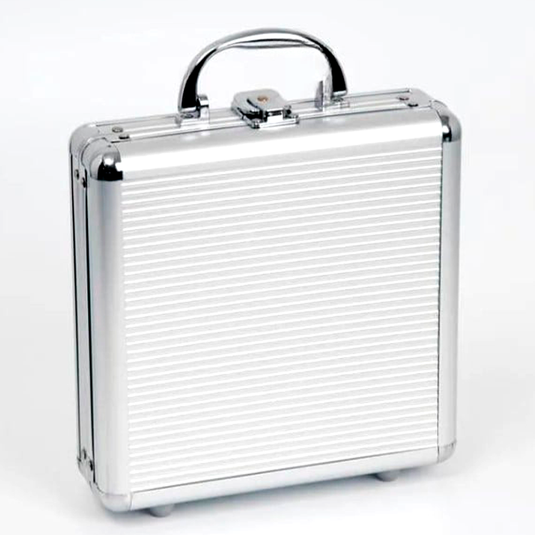 Poker set in a suitcase 100 pcs