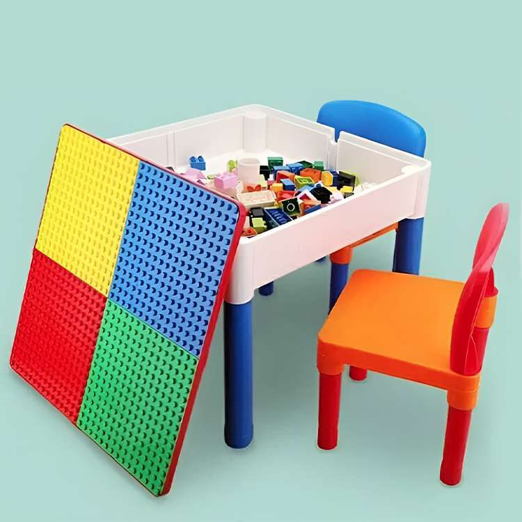 Children's table with 2 chairs and a field for a construction set 51x51 cm