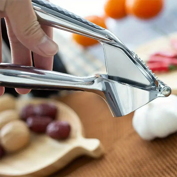 Garlic press